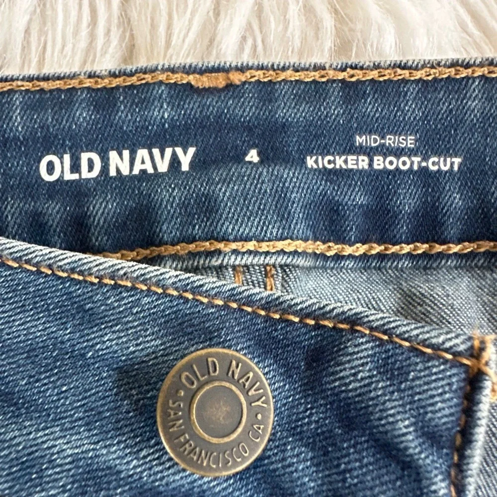 Old Navy Jeans Pants Mid Rise Kicker Boot Cut Blue Wash Denim Casual Size 4 - Picture 7 of 9